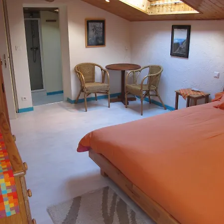 Chambres D'hotes Le Moulin Du Rivet Bed & Breakfast Die